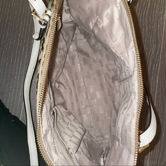 Michael Kors Handbag!! - Picture 6 of 6